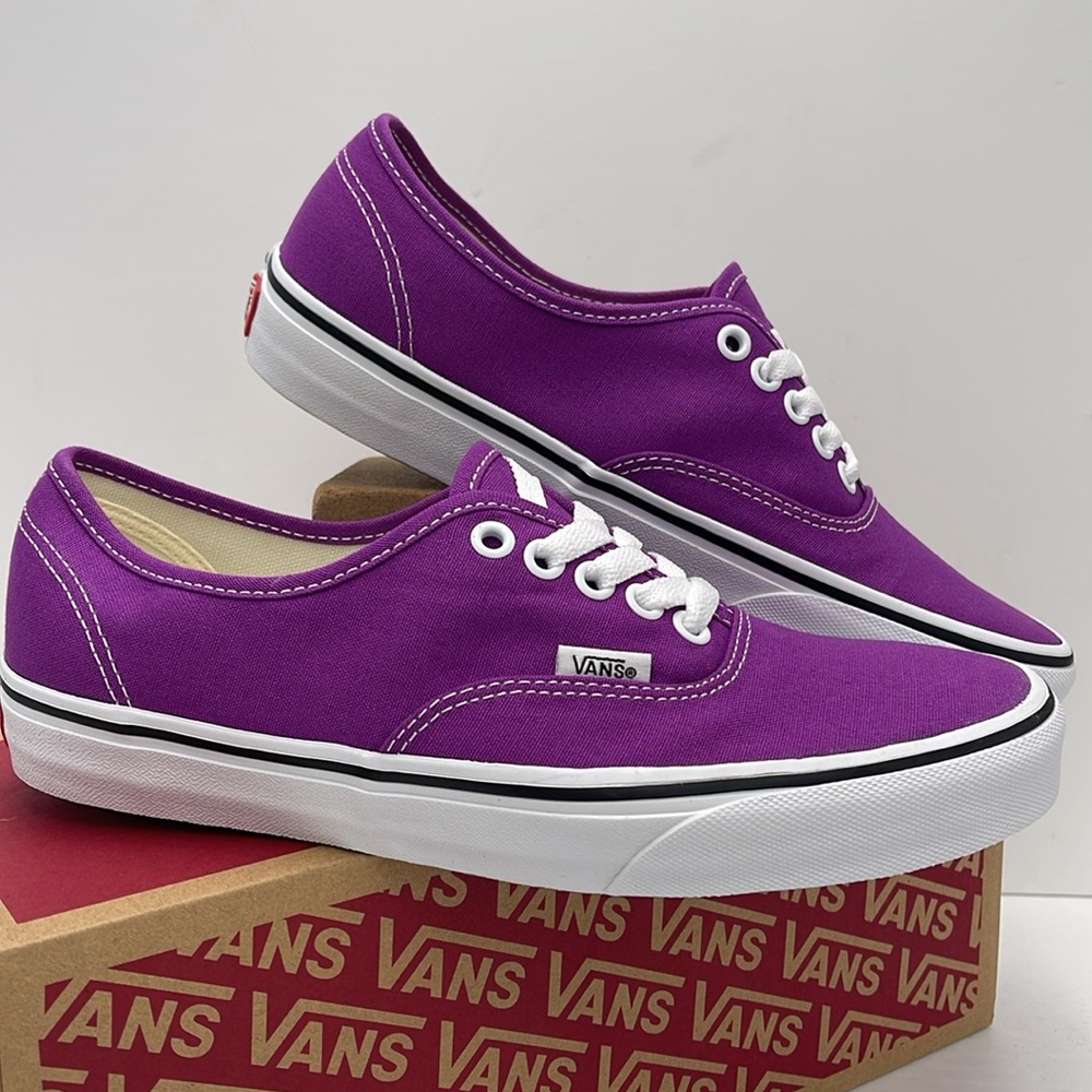 Vans Men’s Purple Canvas Sneakers Waffle Sole Authentic
Color Theory Willow herb - Picture 8 of 16